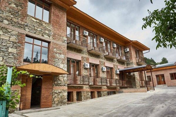 Горящая путевка в Грузию — отель Old Borjomi Hotel (Боржоми)