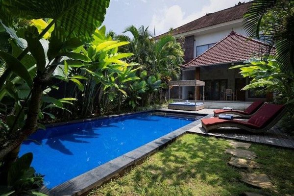 Горящий тур на Бали — отель Freddies Villas Ubud (Сукавати)
