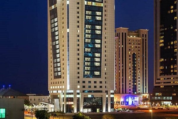 Горящая путевка в Катар — отель Centara West Bay Hotel & Residences Doha (Доха)