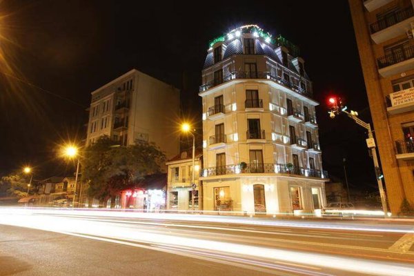 Горящая путевка на Кубу — отель Pushkin Hotel (Тбилиси)