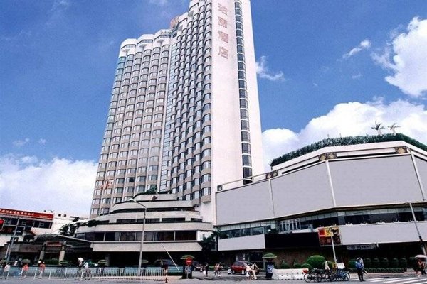 Горящий тур в Китай — отель Rosedale Hotel And Suites Guangzhou (Гуанчжоу)