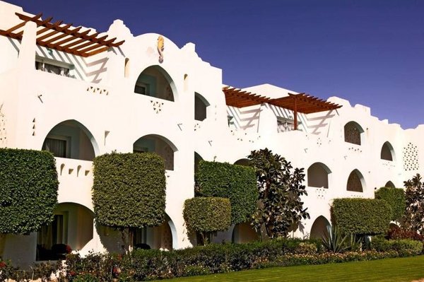 Горящий тур в Египет — отель Domina Coral Bay Aquamarine Pool (Корал Бэй)