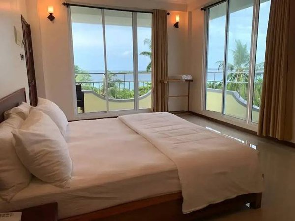 Горящий тур по 27 направлениям — отель Noah Private Beach House (Химмафуши)
