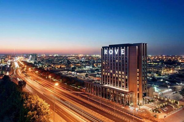 Горящий тур в ОАЭ (Дубай, Абу-Даби и т.д.) — отель Rove Trade Centre (Бар Дубай)