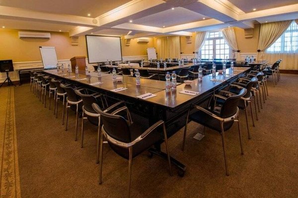Горящая путевка в Танзанию (Занзибар) — отель Protea Hotel By Marriott Dar Es Salaam Courtyard (Дар-эс-Салам)