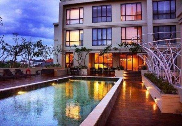 Горящая путевка на Бали — отель Swiss Belhotel Rain Forest (Семиньяк)