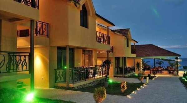 Горящая путевка в Армению — отель Best Western Bohemian Resort (Севан)