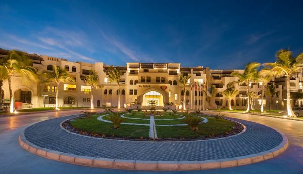 Горящий тур в Оман — отель Fanar Hotel & Residence (Така)