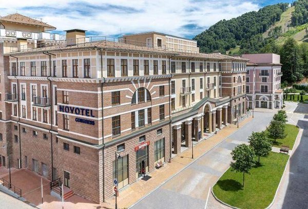 Горящий тур по России (Сочи, Адлер, Кисловодск, Архыз ...) — отель Novotel Fit Krasnaya Polyana (Ex. Novotel Congress) (курорт Красная Поляна 960)