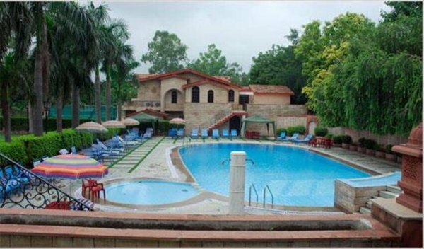 Горящая путевка в Индию — отель Ashok Country Resort (Дели)