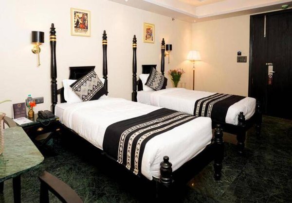 Горящий тур в Индию — отель Foxoso Hotel Delhi (Нью-Дели)