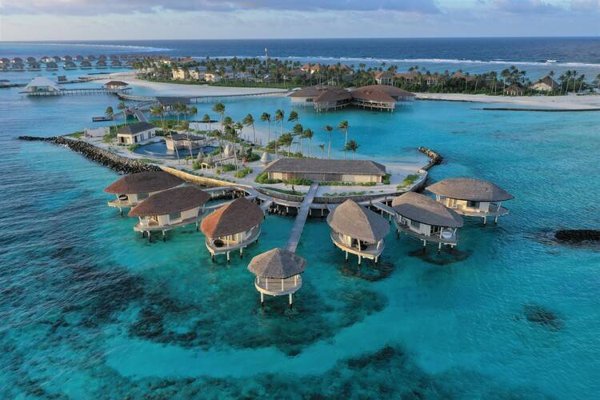 Горящий тур на Мальдивы — отель Radisson Blu Maldives (Южный Ари Атолл)