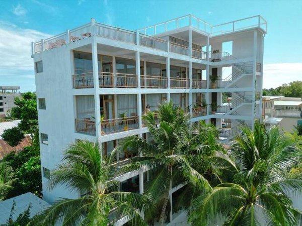 Горящий тур по 27 направлениям — отель Lagoon Villa Thoddoo (Северный Ари Атолл)