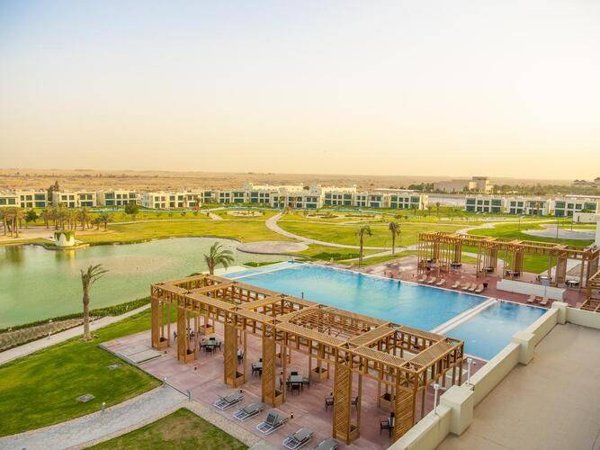Горящий тур в Катар — отель Retaj Salwa Resort & Spa (Ex. Vichy C'Elestins Spa Resort) (Эр-Райян)