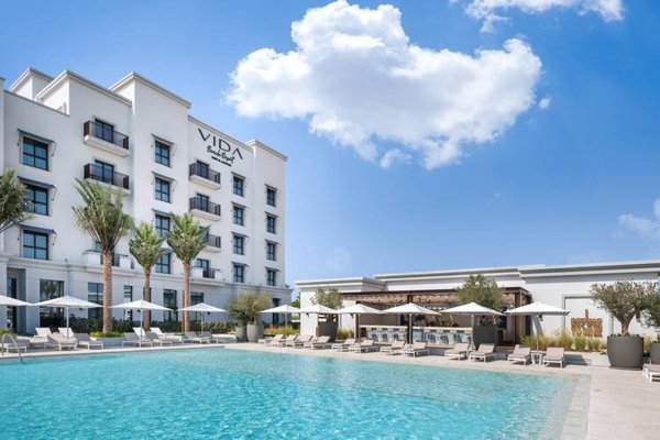 Горящий тур в ОАЭ (Дубай, Абу-Даби и т.д.) — отель Vida Beach Resort Umm Al Quwain (Умм-аль-Кувейн)