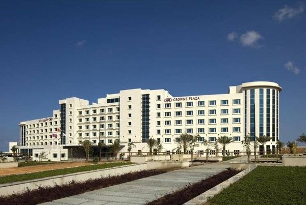 Горящий тур в Оман — отель Crowne Plaza Muscat Ocec, An Ihg Hotel (Маскат)